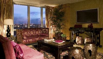 Sheraton Laguardia East Hotel - Club Lounge