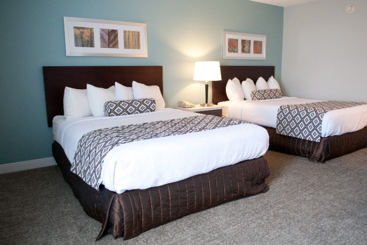 Crowne Plaza Pittsburgh South - Extended Stay Suite With Kitchen