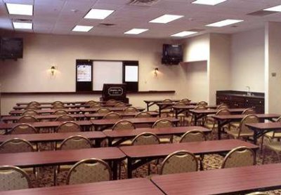 Hampton Inn I 265 - 