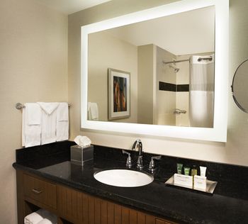 Hilton Minneapolis - Skywater Restaurant