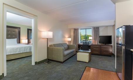 Arlington Homewood Suites - Full Size Fully Equipped Kitchens