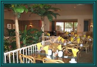 Holiday Inn Select & Convention Center - Banana's Bar & Grill
