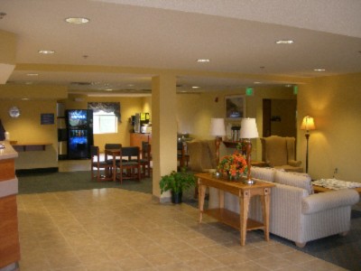 Microtel Inn & Suites - Lobby And Breakfast Area