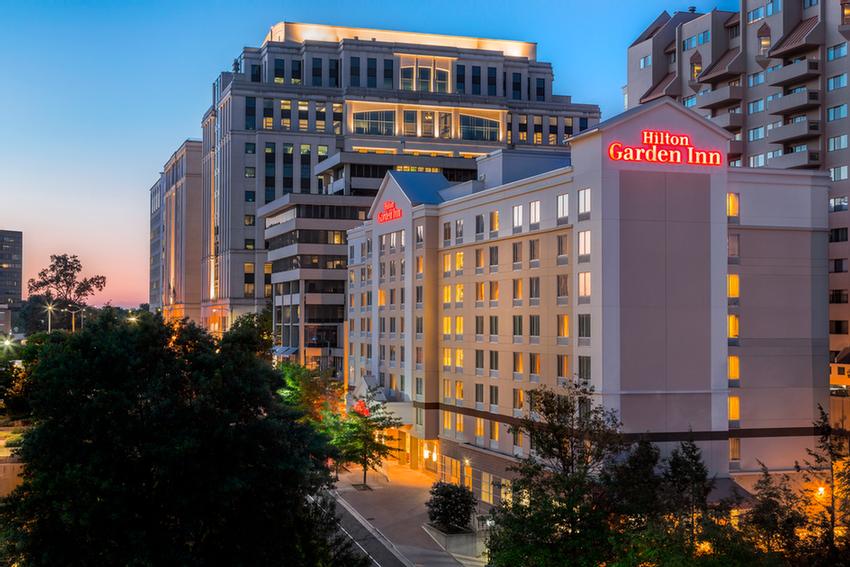 Hilton Garden Inn Arlington / Courthouse Plaza - 