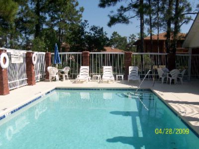 Country Inn & Suites - 