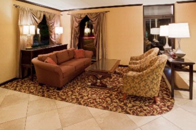 Holiday Inn Express - 