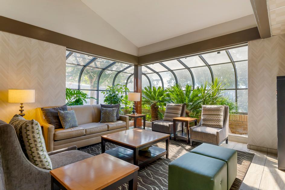 Image of Forest Park Inn