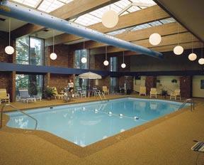 Comfort Inn Manchester - Indoor Pool W/sauna *pool Memberships Available*