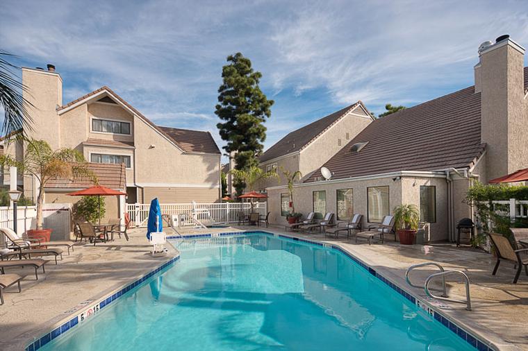 Residence Inn by Marriott - Outdoor Swimming Pool