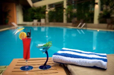 Melia Kuala Lumpur - Outdoor Swimming Pool