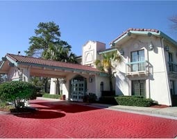 La Quinta Inn - Exterior