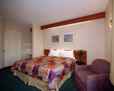 Sleep Inn Frederick - King Bedroom
