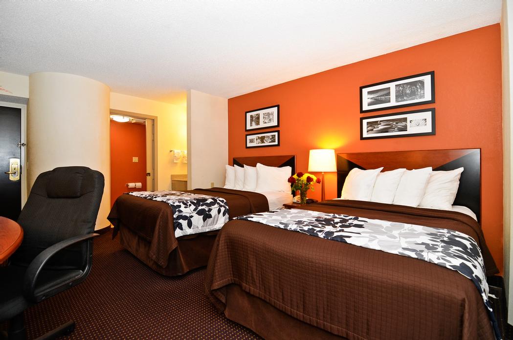 Sleep Inn - Savannah Historic Homes