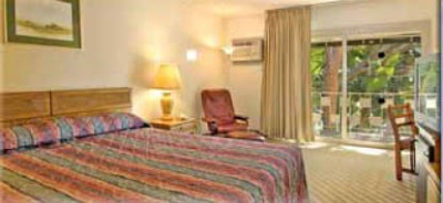 Super 8 Motel - 