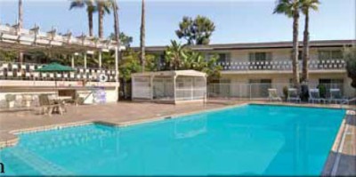 Super 8 Motel - 