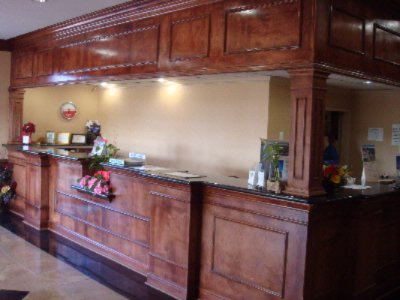 Ramada Conroe - Lobby-2