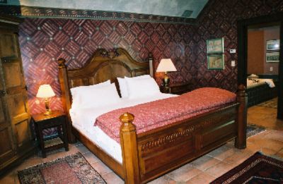 Hillbrook Inn - Enjoy The Elegance Of One Of Our Guest Suites.