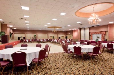 Holiday Inn Patriot - Lobby Side