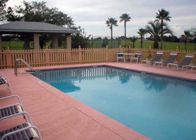 Rodeway Inn & Suites - 