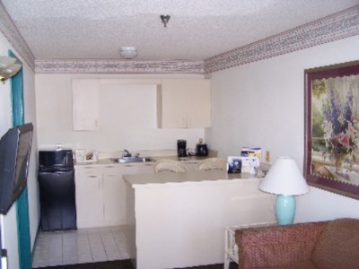 Rodeway Inn & Suites - King Suites With Kitchenette