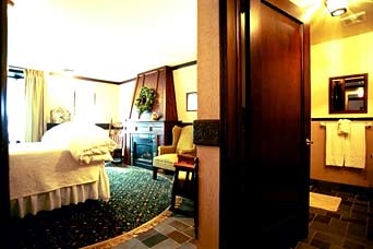 Ada's Room (1st Floor Parsonage)