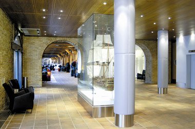 Lobby Bar