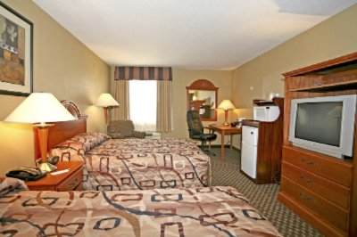 Best Western Crossroads - 2 Double Double Guestroom