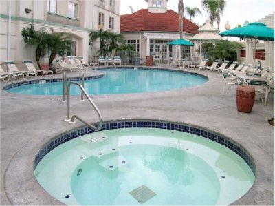 La Quinta Inn & Suites West - 