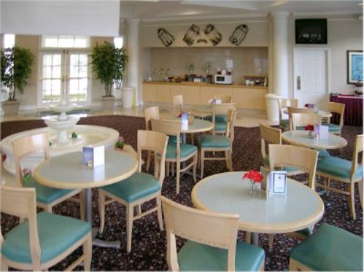 La Quinta Inn & Suites West - 