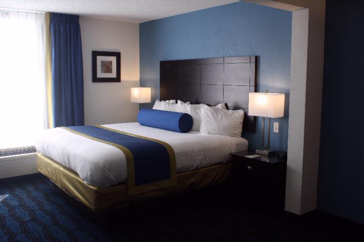 Standard King Room