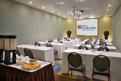 Hilton Garden Inn Toronto City Centre - Easton's Meeting Room