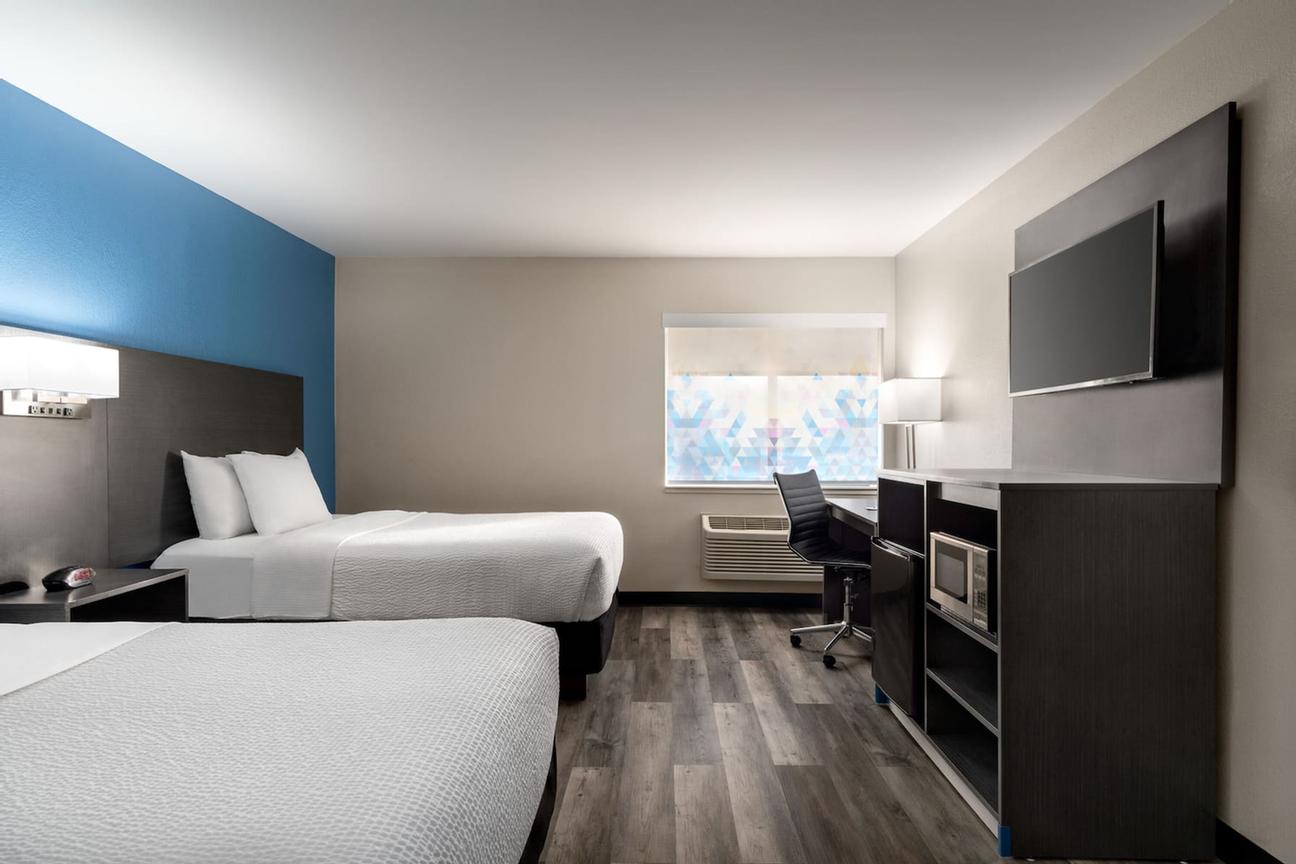 La Quinta Inn - 