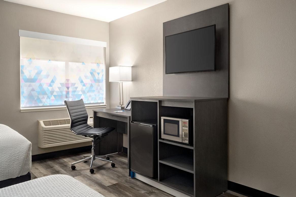La Quinta Inn - 