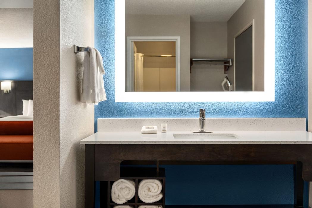 La Quinta Inn - 