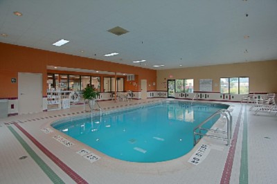 Comfort Suites - 