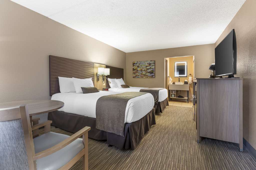 Best Western Landing View Inn & Suites - Room To Stretch