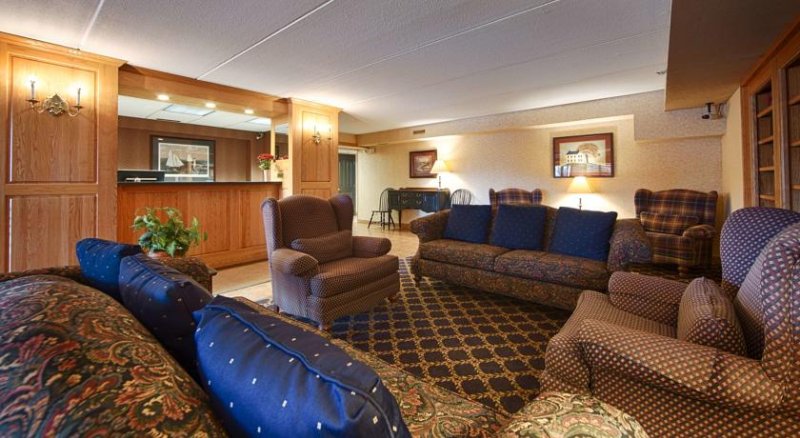 Best Western Tully Inn - 
