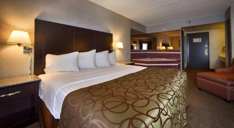 Best Western Tully Inn - 
