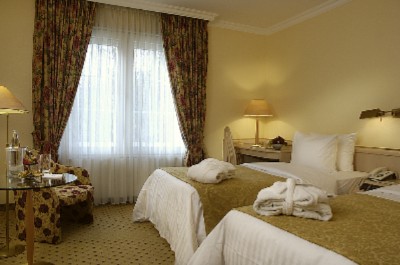 Courtyard Room