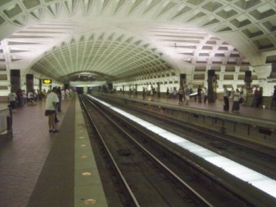 L'enfant Plaza Hotel - L'enfant Plaza Metro Station