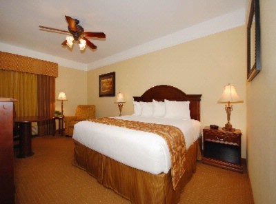 Best Western Monica Royale Inn & Suites - 