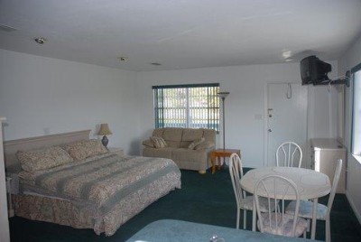 Ranch House Inn & Suites - 