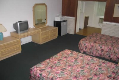 Ranch House Inn & Suites - 