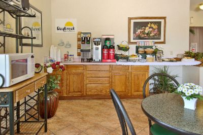Days Inn of Mankato - Breakfast Area