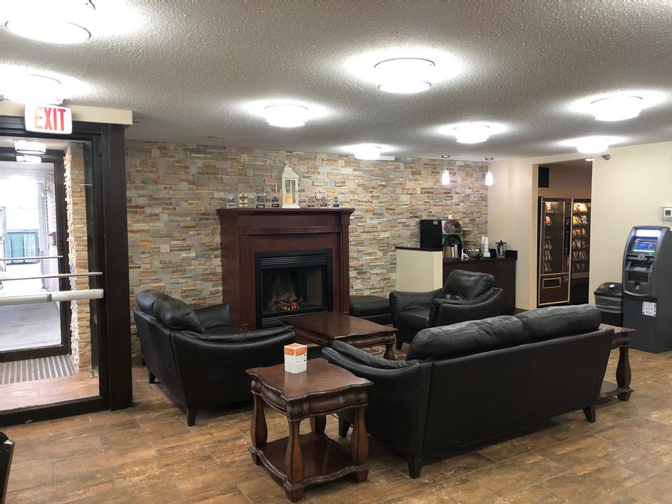 Quality Inn Toledo Airport - 