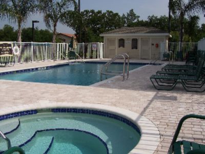 Staybridge Suites - Outdoor Pool And Jacuzzi