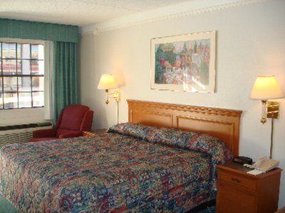 Baymont Inn & Suites - King Bed Room