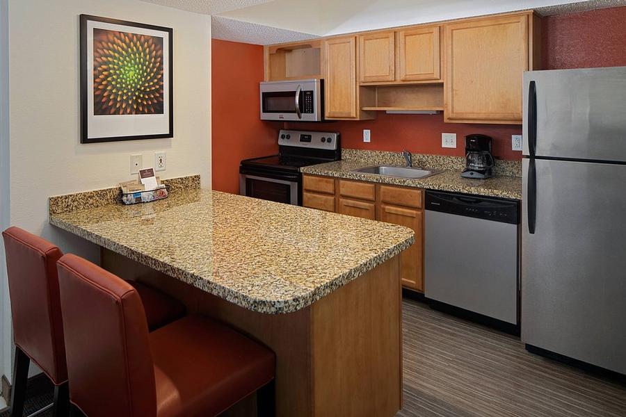 Residence Inn Richmond West - 