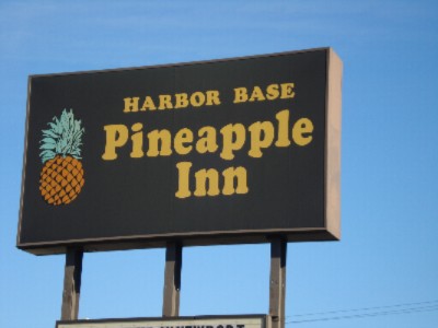 Pineapple Inn - 