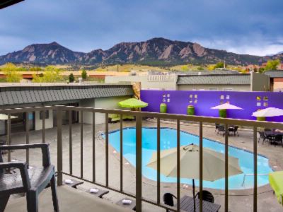 20 person hot tub